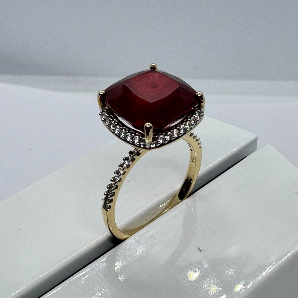 Stunning & Real Madagascar Malagsy Ruby Ring in 10K White Gold